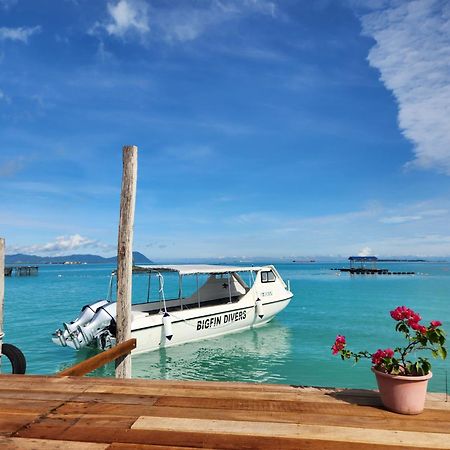 Hotel Bigfin Water Bungalow Semporna Esterno foto