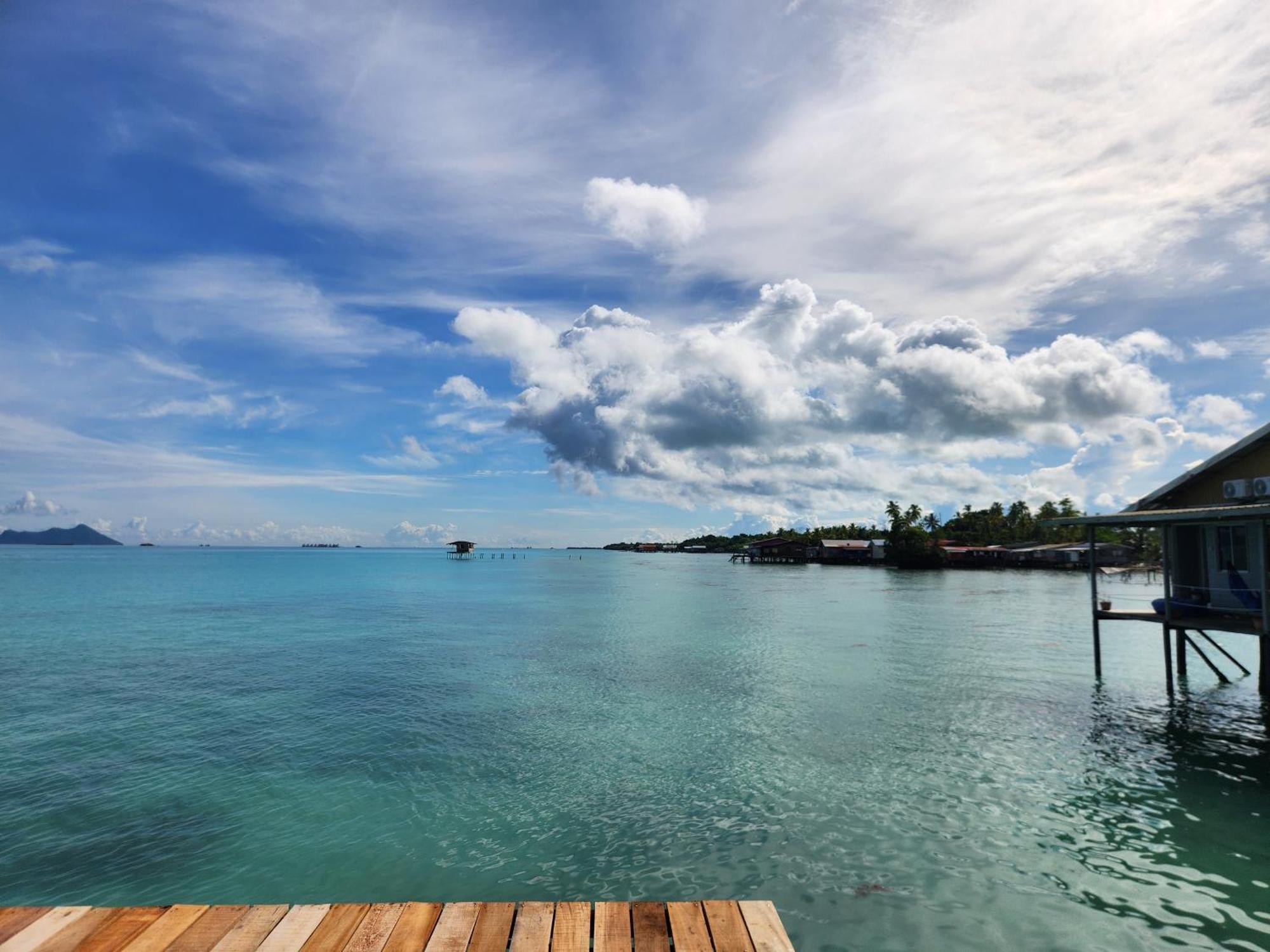 Hotel Bigfin Water Bungalow Semporna Esterno foto