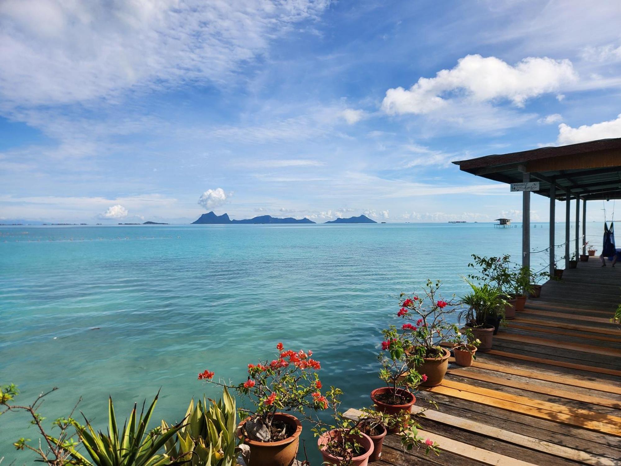 Hotel Bigfin Water Bungalow Semporna Esterno foto